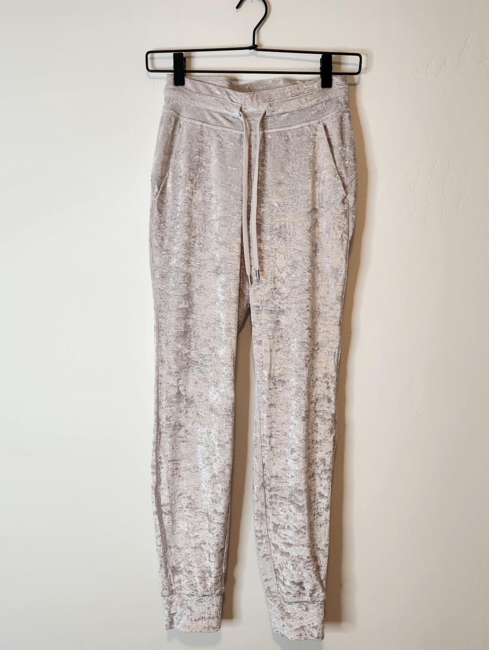 Lululemon Warm Down Crew/Ready To Crush Joggers Chrome Crushed Velvet Set Size 2 - Picture 5 of 13